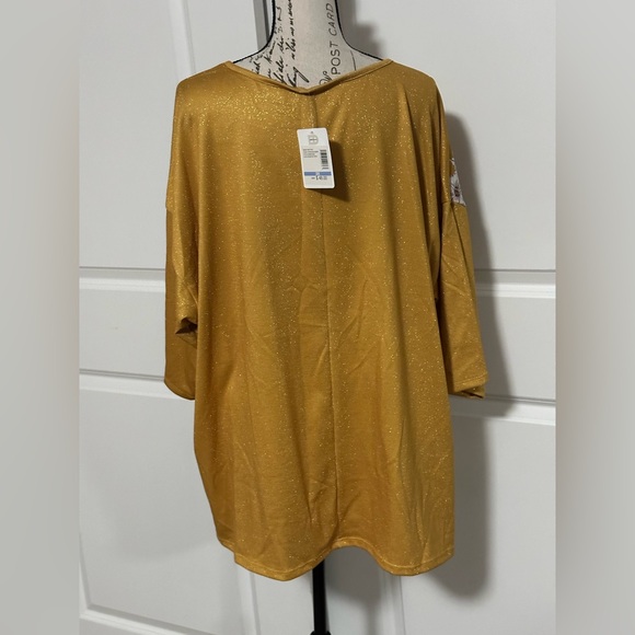 Elegant Gold Women's Blouse - Picture 3 of 8